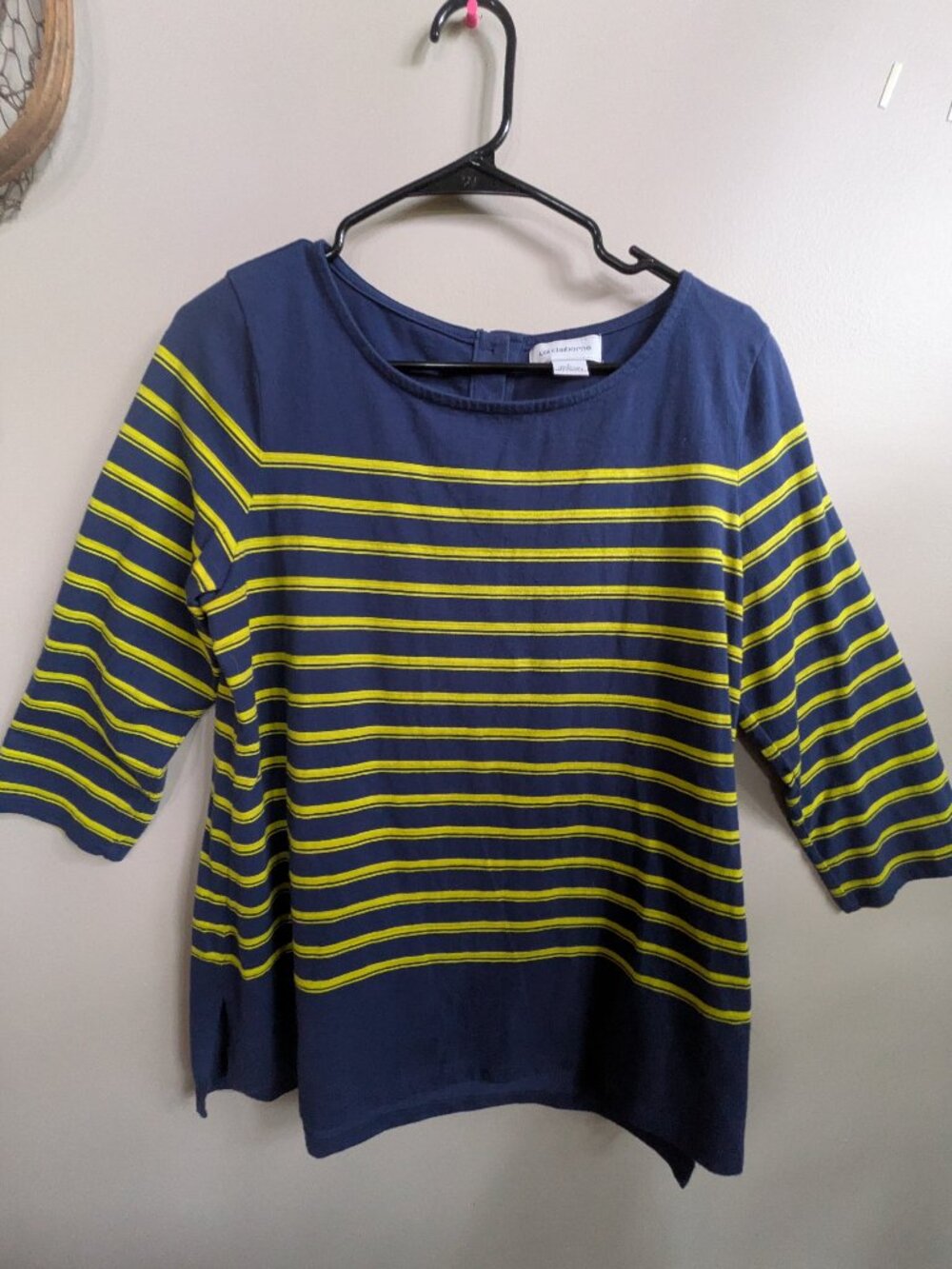 woman liz clairborne size large navy blue yellow striped shirt cotton #852